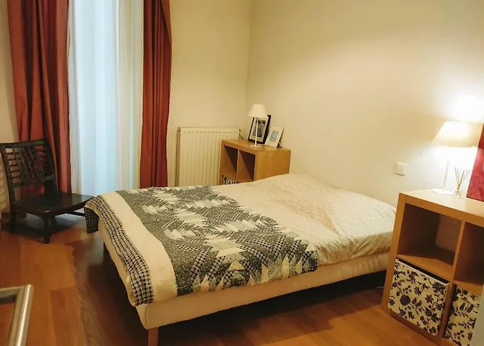 Charmant T3 Duplex Avec Patio Centre/arenes/gare Appartamento Nîmes