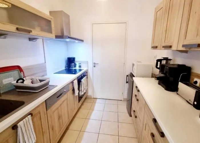Appartamento Charmant T3 Duplex Avec Patio Centre/arenes/gare *